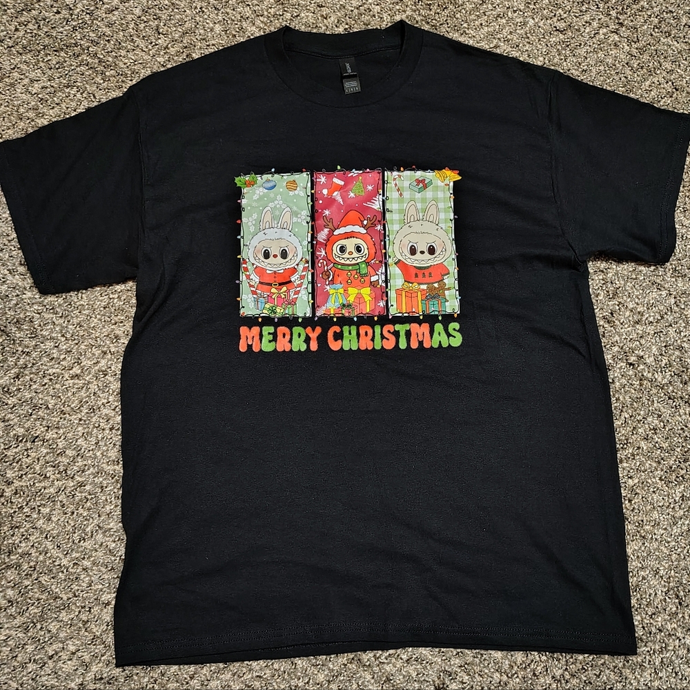 Gildan Labubu Merry Christmas T-shirt Size Large